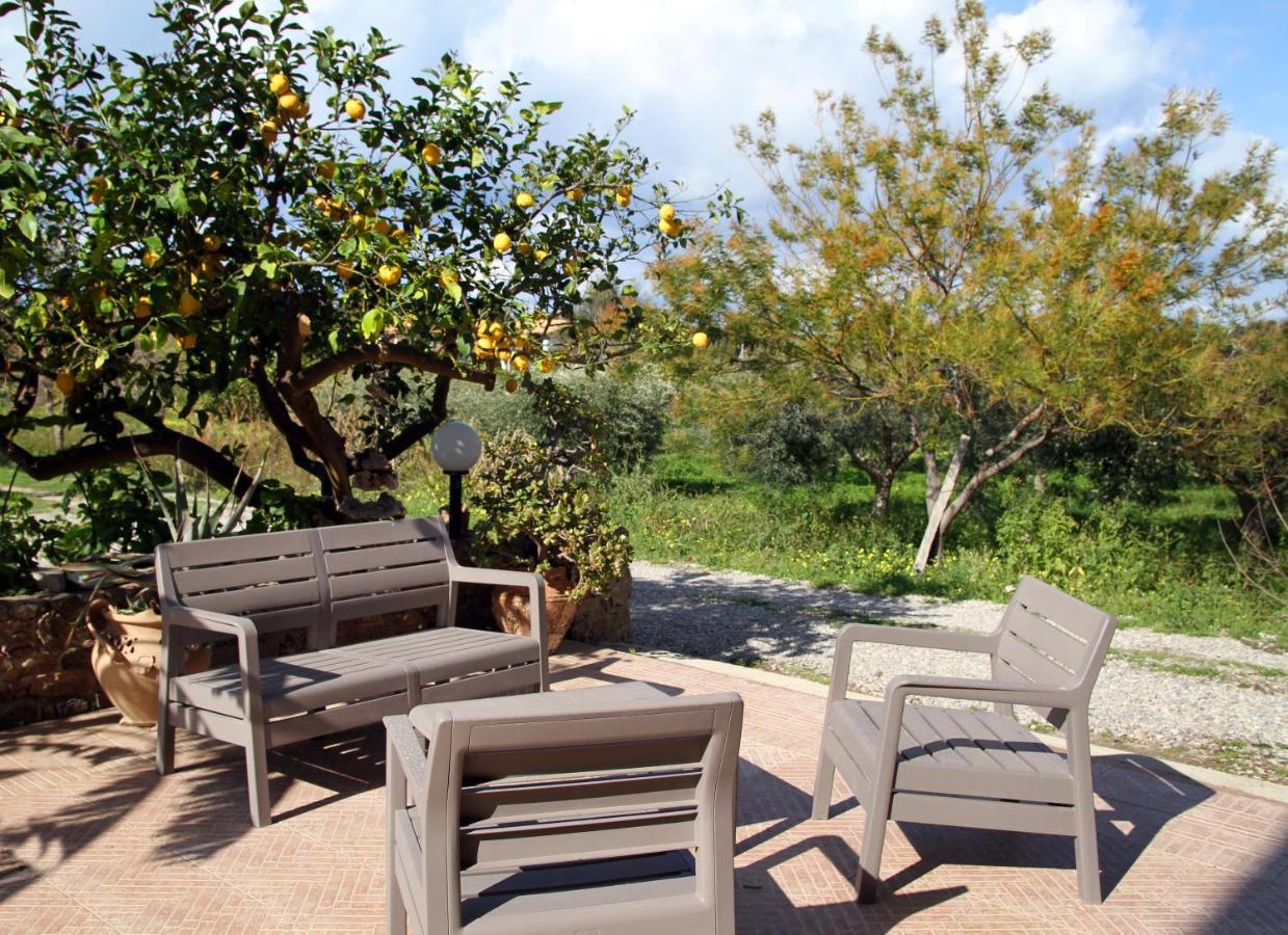 Tenuta Piana1 Con Accesso Diretto Al Mare Caronia Marina Exterior photo